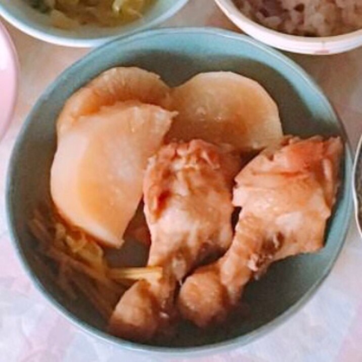 炊飯器におまかせ 手羽と大根の煮物